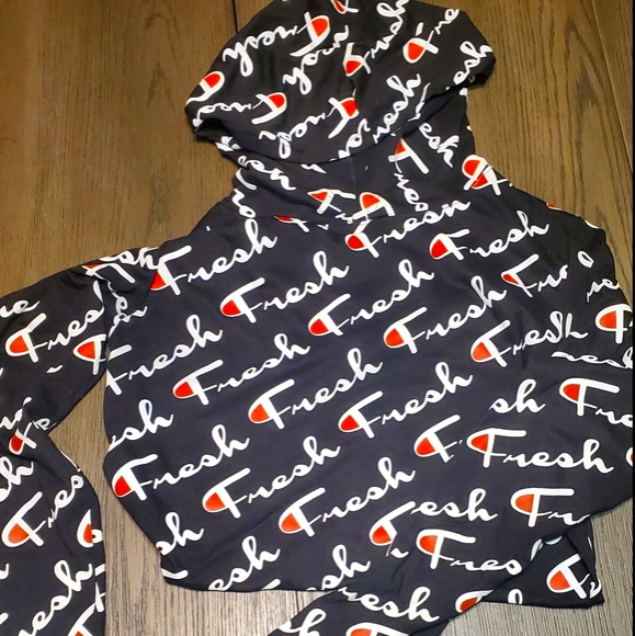 Champion Tops - 💥 Fresh Hoodie